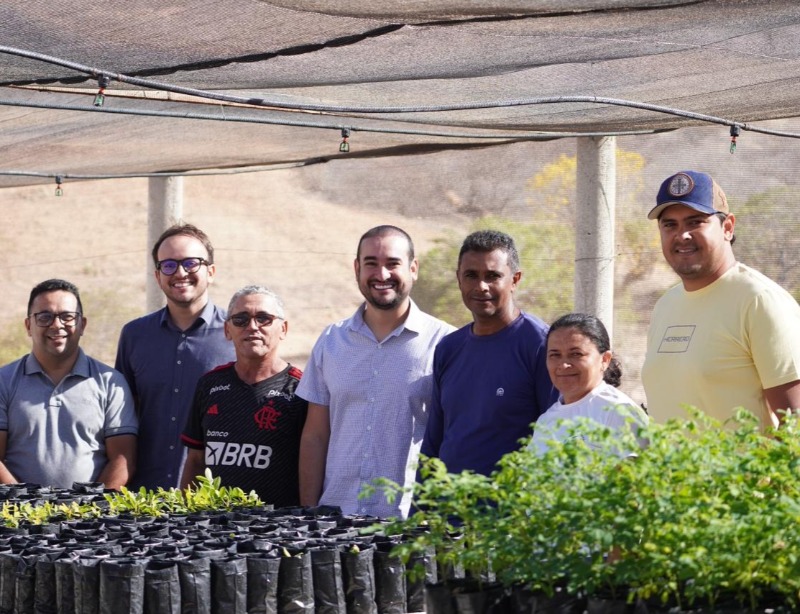 Prefeitura lana programa So Jos Cidade Verde e incentiva produo de rvores frutferas com incluso de associao rural