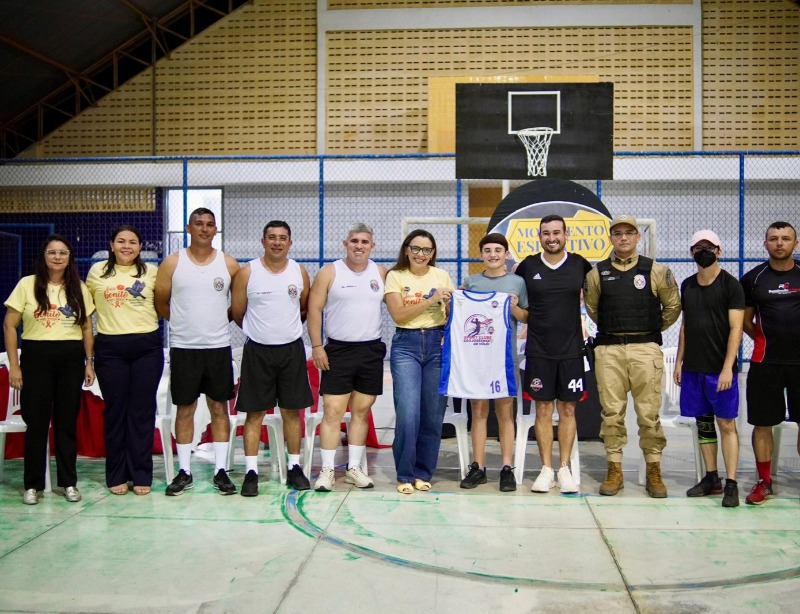Prefeitura de S�o Jos� do Sabugi fortalece oficinas esportivas com entrega de fardamentos e materiais
